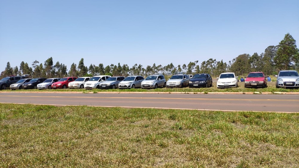 Quatorze carros são apreendidos pela polícia com produtos contrabandeados do Paraguai