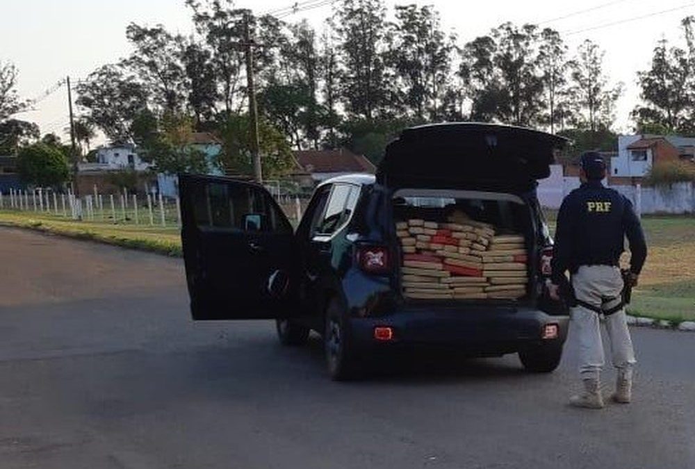 Dois são presos em rodovia de MS transportando 505 kg de maconha