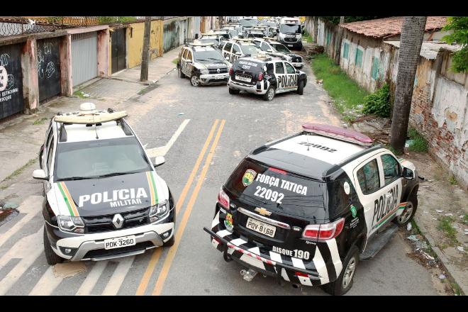 Ceará cria comissão para tentar intermediar fim do motim de policiais