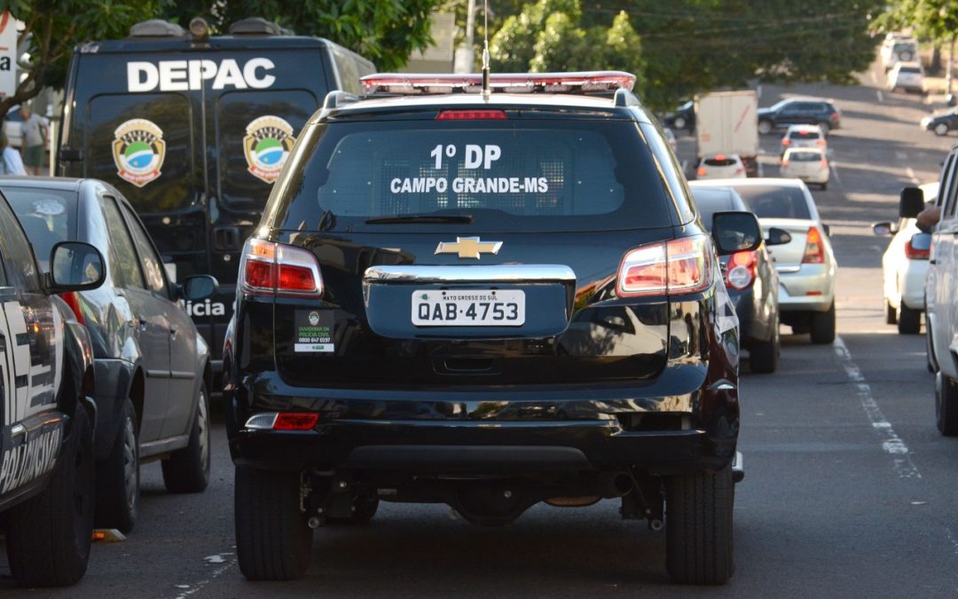 Fim e início de ano tiveram média de 5 presos por dia em Campo Grande