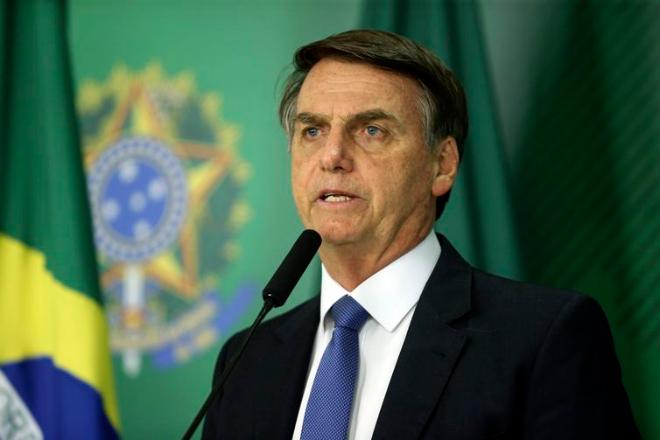 Em discurso, Bolsonaro cita Constituição e independência entre poderes