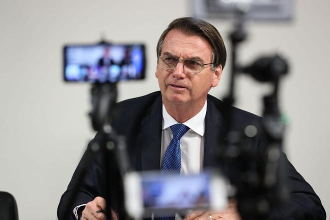 “E daí?”, diz Bolsonaro sobre escolha de amigo dos filhos para PF