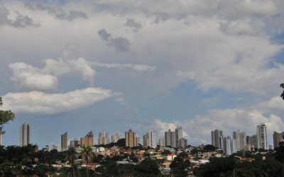 Mesmo com temperatura alta, municípios do Estado têm alerta de tempestade e queda de granizo