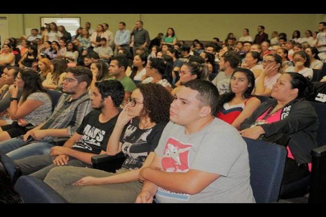 Alunos beneficiários do Programa Vale Universidade devem encaminhar documentos até o dia 28 de janeiro