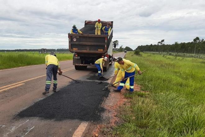 Equipes da Agesul trabalham aos finais de semana para recuperar rodovias