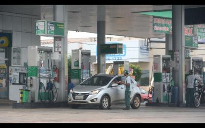 Litro da gasolina comum custa quase R$ 5,80 na Capital