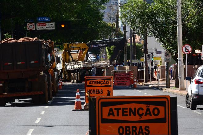 Avenida Afonso Pena é interditada nesta sexta-feira para execução de obras na pista