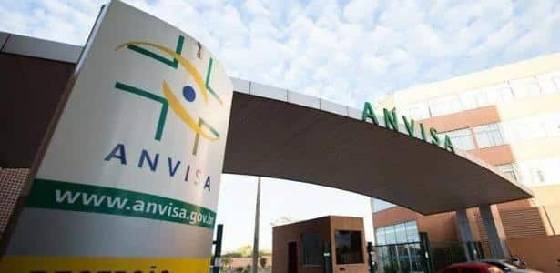 Anvisa autoriza testes de medicamento para pneumonia associada à Covid