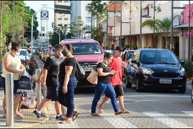 Desobrigação do uso de máscara é estudada, mas equipamento ainda é recomendado