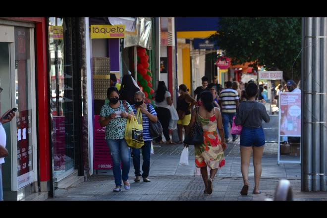 Comércio de Campo Grande ficará aberto até às 22h a partir de segunda-feira