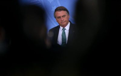 Bolsonaro não precisa de cirurgia, mas segue sem previsão de alta, diz hospital