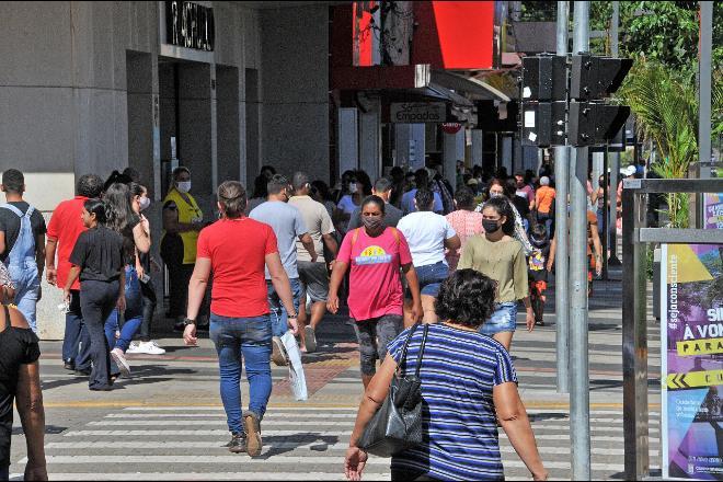 Na Capital, intenção de consumo em dezembro teve melhor nível em quase dois anos