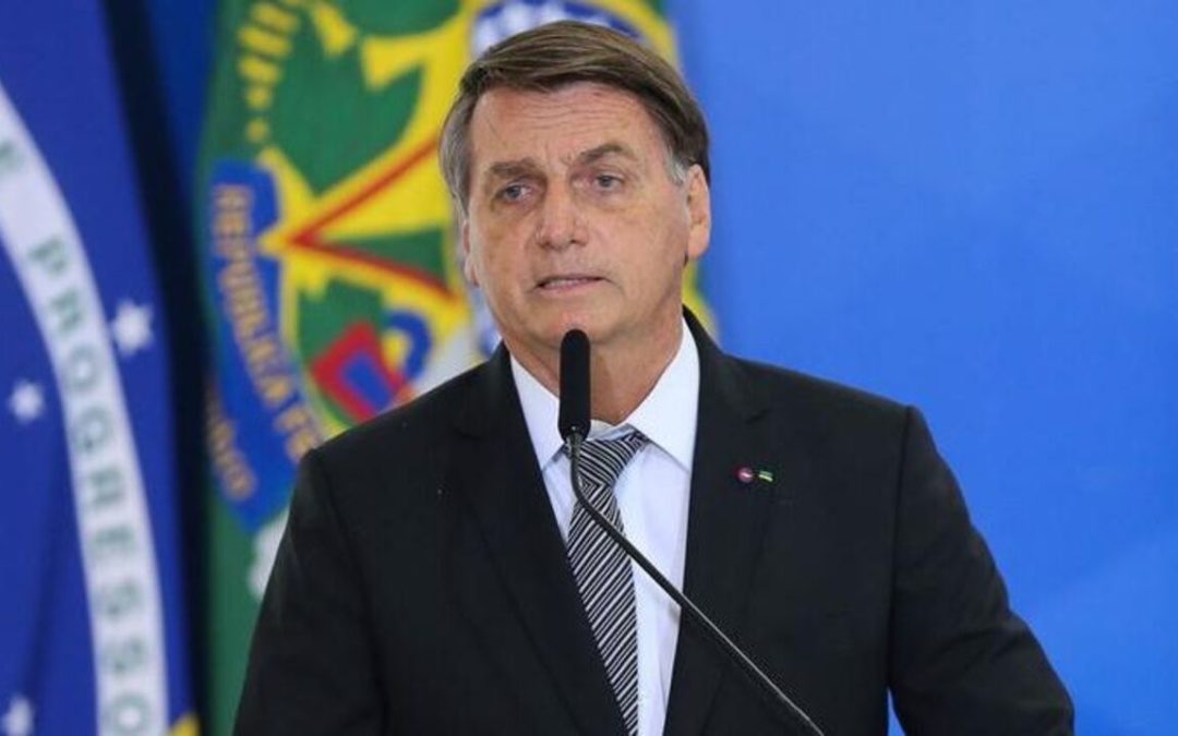 Bolsonaro diz que vai conceder reajuste de cerca de 33% a professores