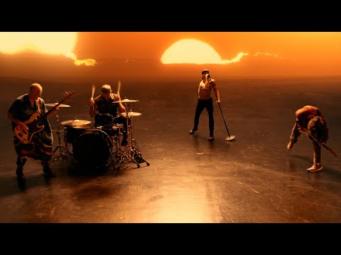 Red Hot Chilli Peppers lançam clipe da música inédita “Black Summer”