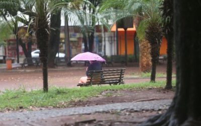 Em dois dias, chove 70% do volume esperado para o mês