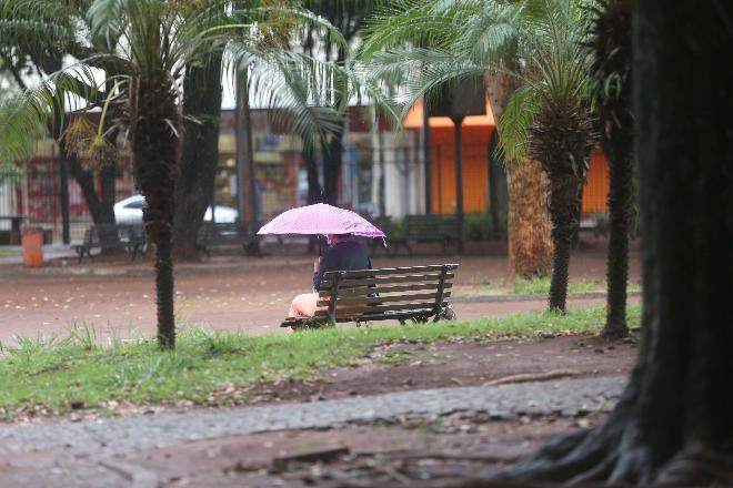 Em dois dias, chove 70% do volume esperado para o mês