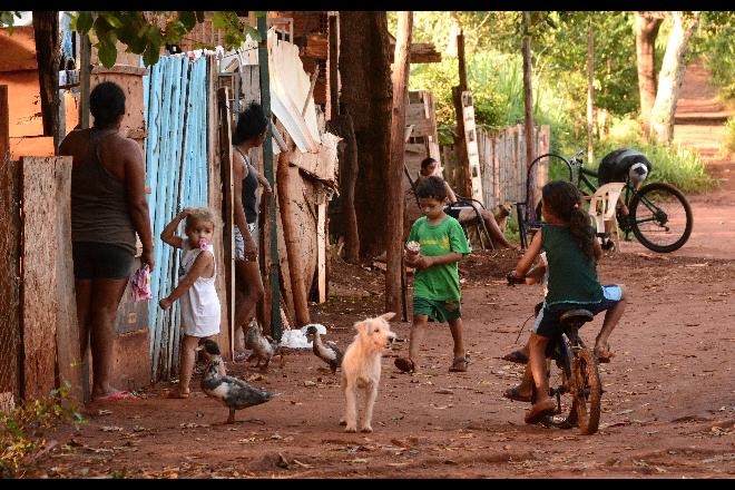 Pobreza extrema é realidade de 70% das crianças em favelas