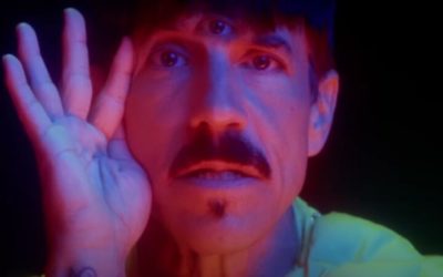 Red Hot Chili Peppers lançam clipe psicodélico da faixa Tippa My Tongue