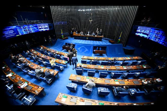 Senado aprova projeto que obriga planos a cobrir atendimentos fora do rol da ANS