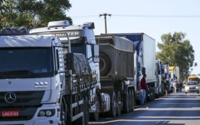 Cadastro para auxílio caminhoneiro começa hoje