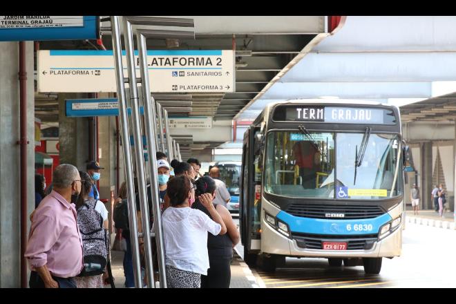 Idoso: prazo para completar documentação no transporte público termina amanhã