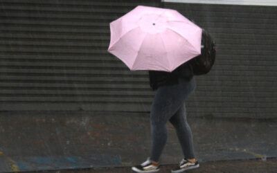 Calor e umidade faz chuva se adiantar na Capital, mas tempo deve ser estável no resto da semana