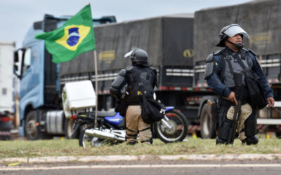 Bloqueios nas rodovias ameaçam abastecimento de hospitais e produtos essenciais à população, diz CNI