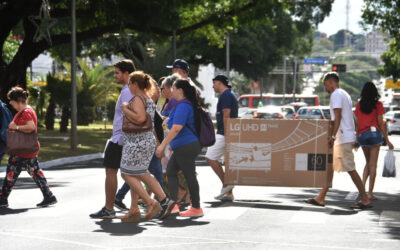 Natal aquece o comércio e deixa empresários com boas expectativas de venda em MS