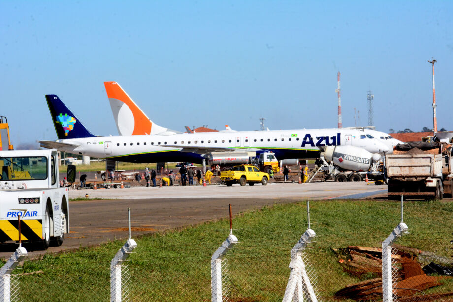 Sem acordo, greve de aeronautas chega ao terceiro dia e se aproxima de viagens de Natal