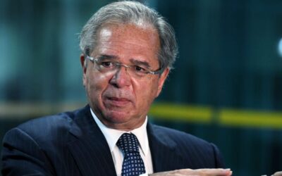 Paulo Guedes segue Bolsonaro e não ‘passará a faixa’ a Haddad