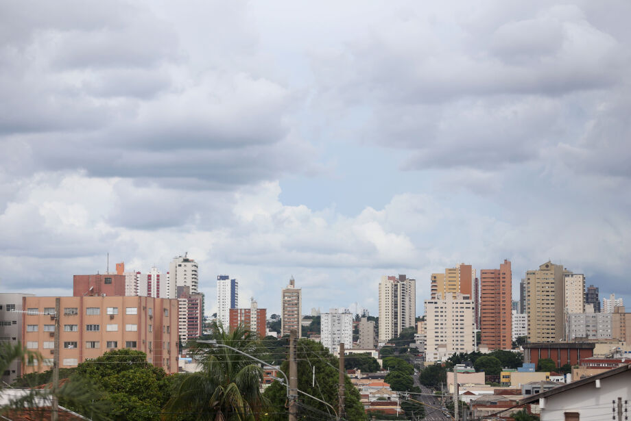 Tempo com chuvas isoladas em MS deve seguir durante a semana