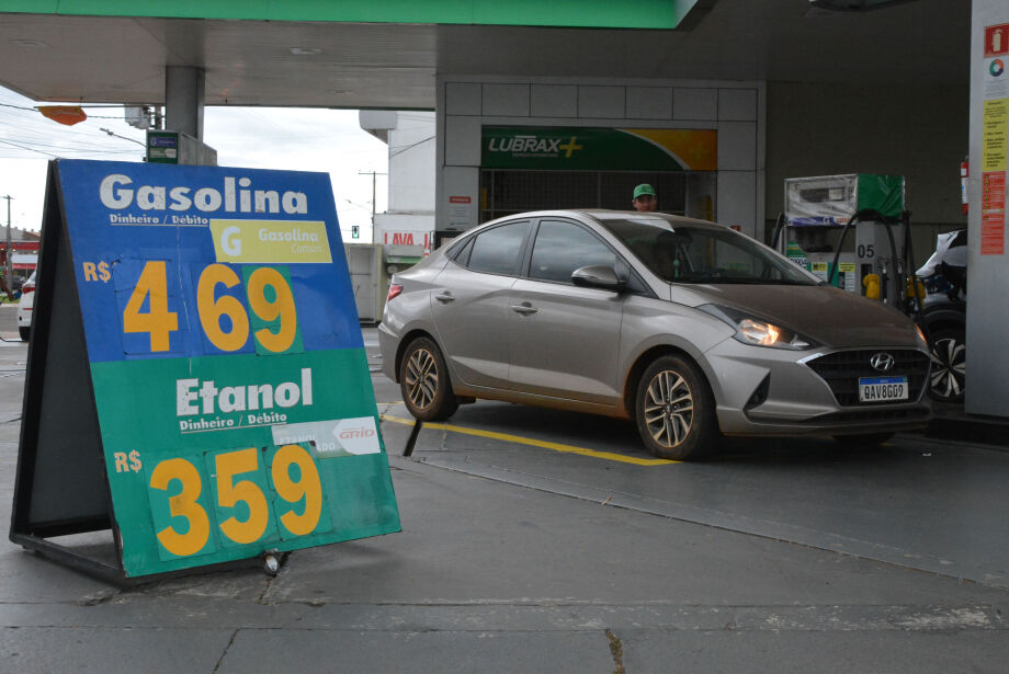 Gasolina deve voltar a passar dos R$ 6 com o fim da isenção de impostos