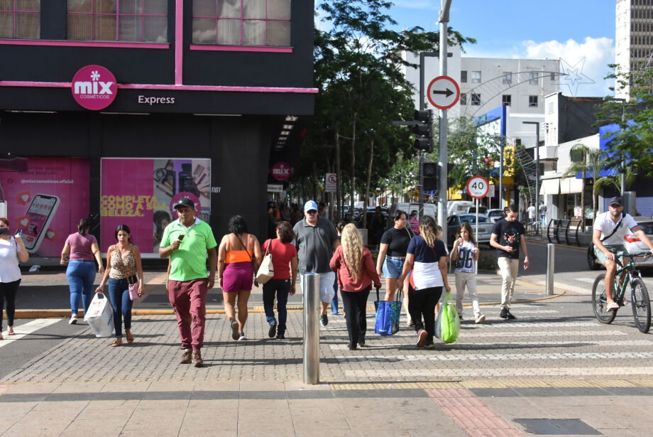 Intenção de consumo das famílias mostra redução, mas ainda tem cenário positivo em Campo Grande