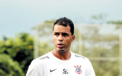 Corinthians e Palmeiras se enfrentam hoje na Arena