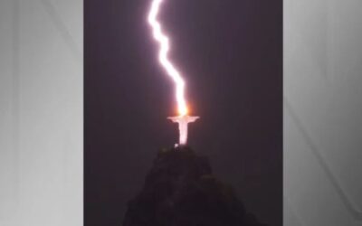 Raios atingem Cristo Redentor e queimam iluminação, mas não prejudicam monumento