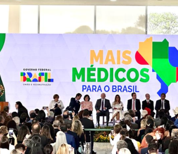 Mais Médicos prevê a contratação de 15 mil profissionais