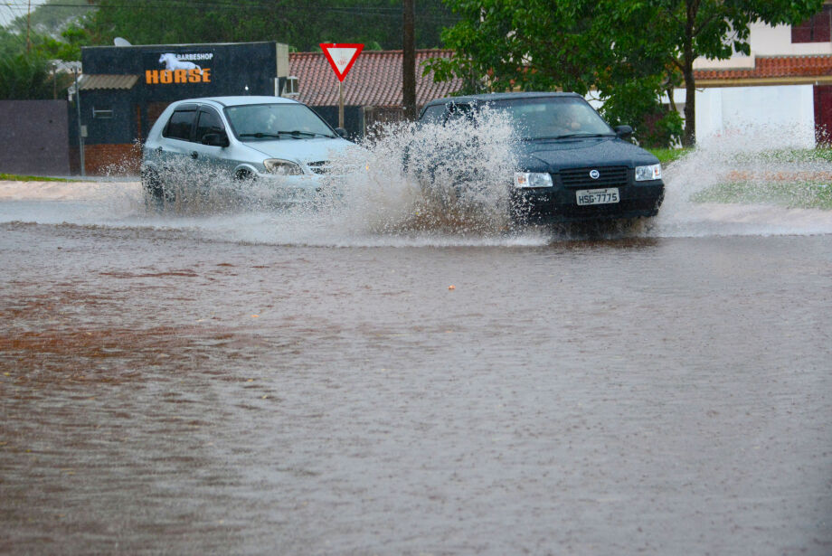 Em abril, já choveu 40% do esperado para o mês todo em Campo Grande