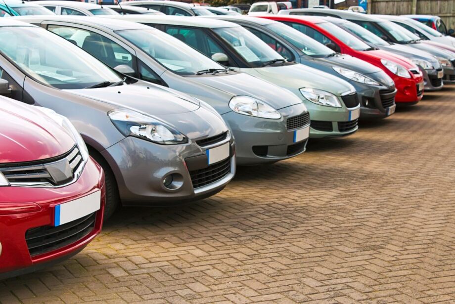 Preço de carros usados e seminovos deve cair com pacote do governo