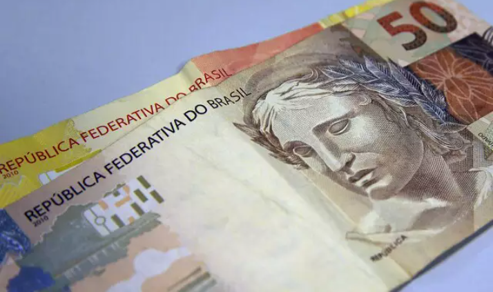 Caixa começa a pagar Bolsa Família com novo adicional de R$ 50