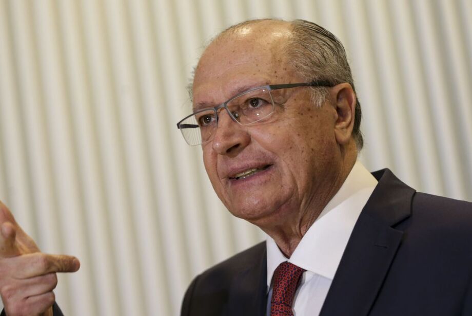 “Reforma tributária tem que ser agora”, defende Alckmin