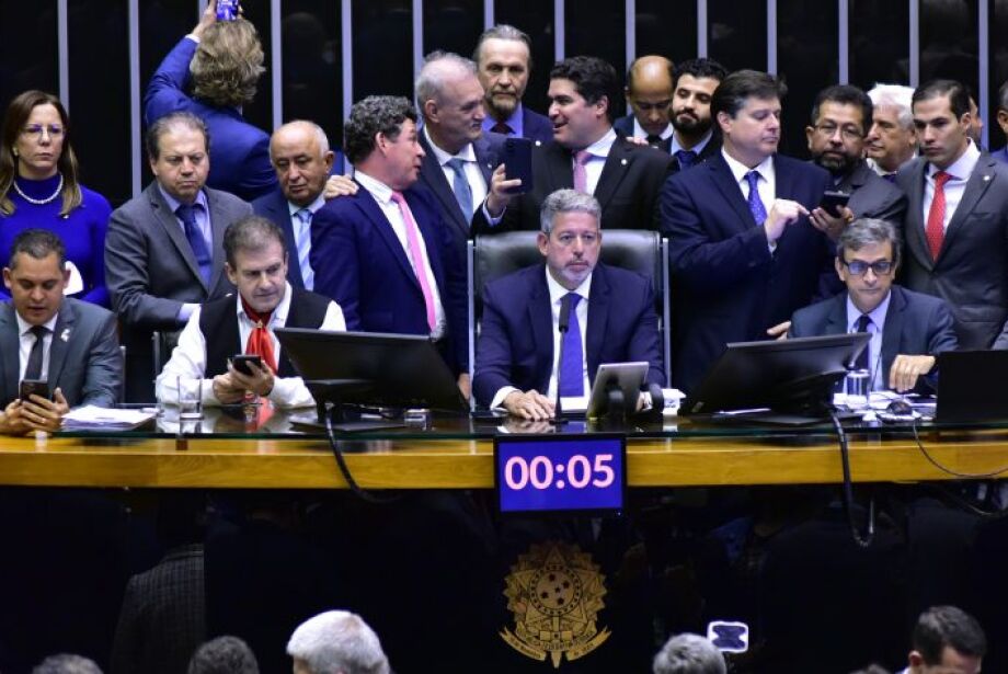 Veja principais pontos da PEC da reforma tributária aprovada na Câmara