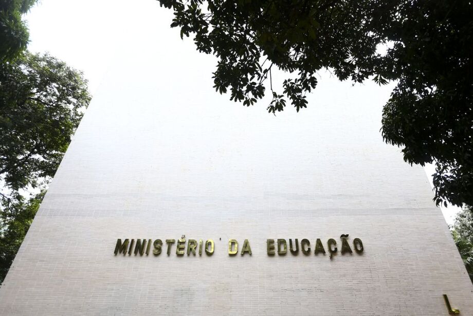 MEC já repassou mais de R$ 1 bilhão para educação em 2023