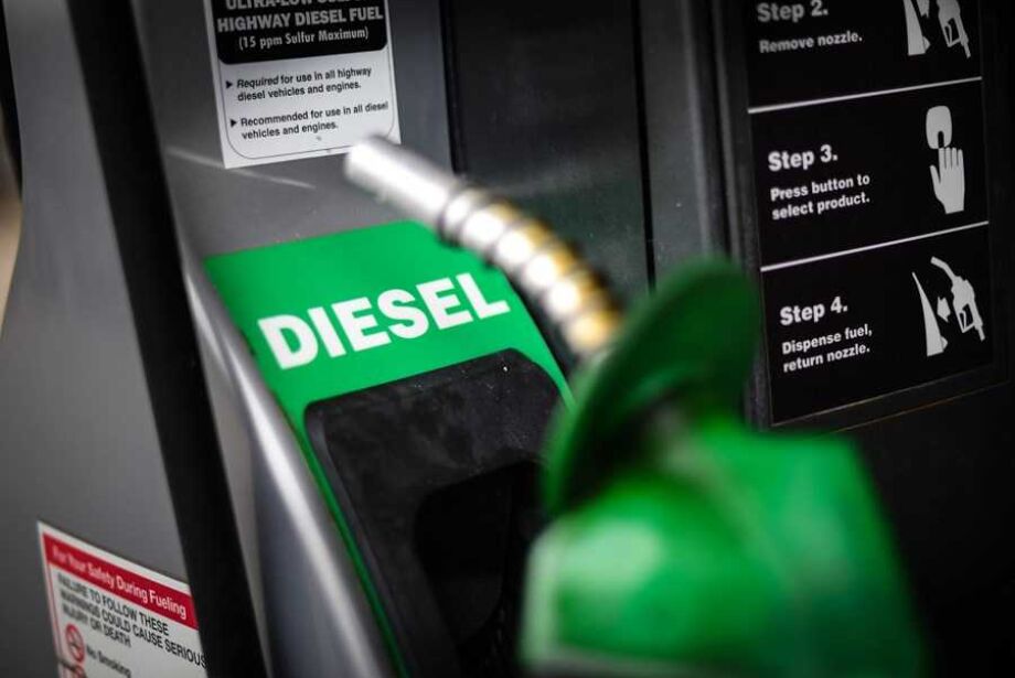 Petrobras aumenta preço do diesel e reduz da gasolina