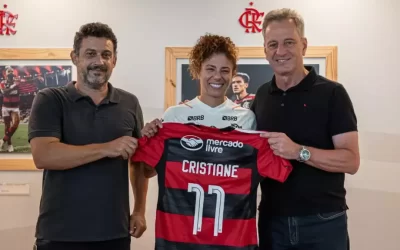 Flamengo anuncia a atacante Cristiane para o futebol feminino