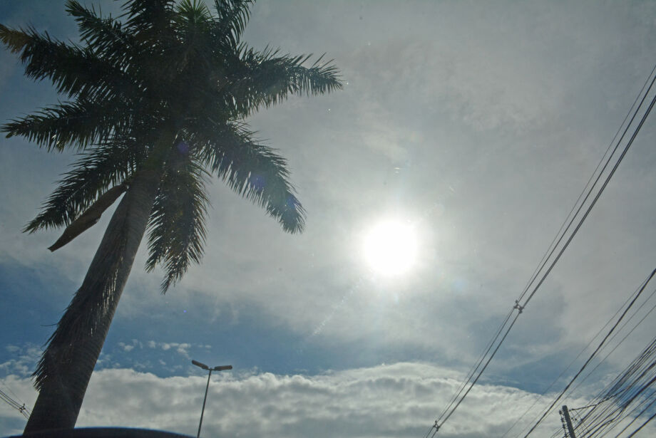 Domingo de Carnaval será de sol entre nuvens com temperaturas ultrapassando os 30 °C