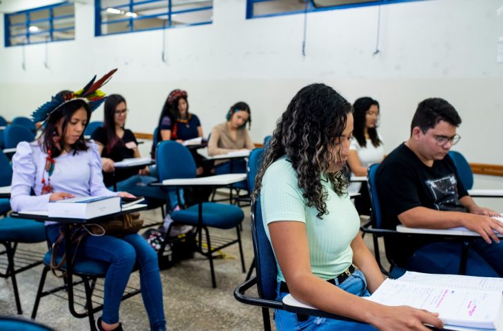 Governo de MS abre inscrições para programa que paga 1 salário mínimo para estudantes