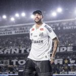 Neymar diz que retorna ao Santos para voltar a ser feliz